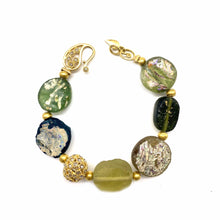 Load image into Gallery viewer, Antiquity 20K Yellow Gold Glass Bracelet - Coomi
