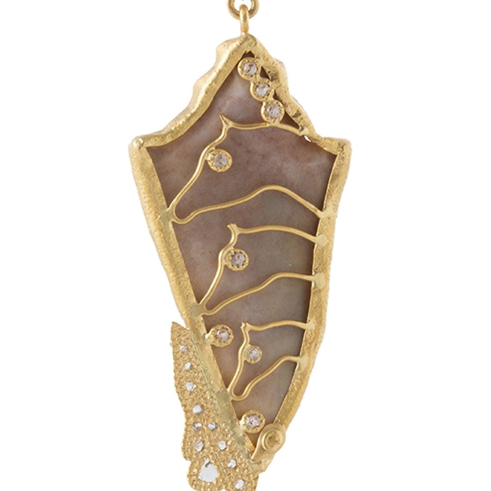 Arrowhead Pendant in 20K Yellow Gold with Agate and Rose-Cut Diamonds - Coomi