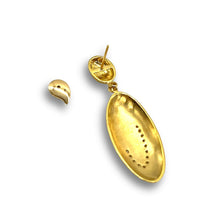 Load image into Gallery viewer, Oval Hammered Wire Earring with Diamonds in 20K Yellow Gold - Coomi
