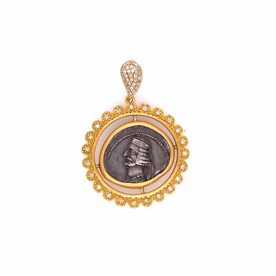 Antiquity 20K Yellow Gold Scalloped Edge Pendant