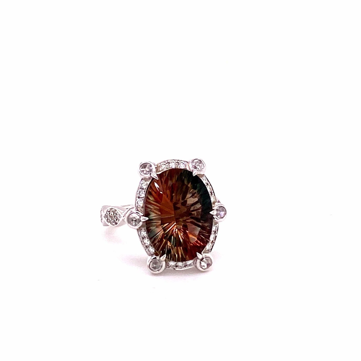 Sunstone  and Diamond Ring set in 18k white gold - Coomi